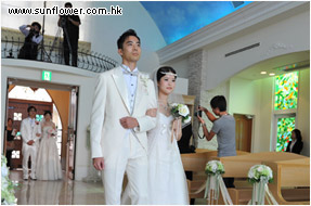 新華旅遊首辦沖繩集體婚禮